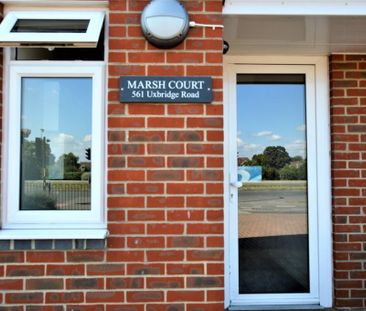 2 bedroom flat to rent - Photo 5