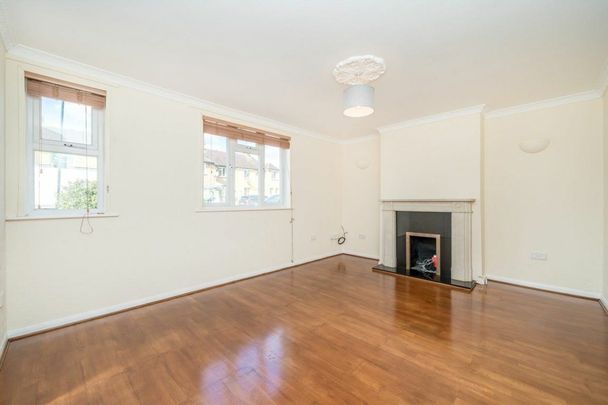 Crane Avenue, Isleworth, TW7 - Photo 1