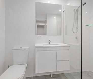 PERFECTLY SITUATED FLAT - Photo 3