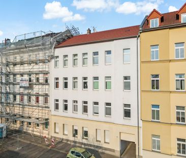 2-Raumwohnung mit Einbauküche in zentraler Lage! - Photo 1