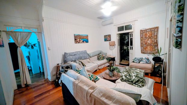 Arana Hills - Photo 1