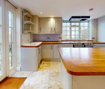 3 bedroom detached house to rent - Photo 3
