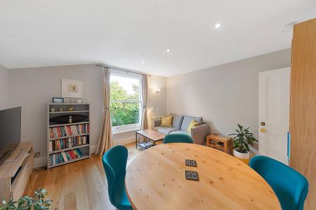 1 bedroom flat to rent - Photo 3