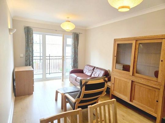 2 bedroom flat to rent - Photo 1