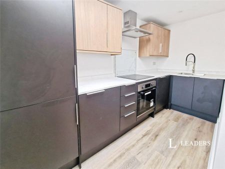 1 bedroom flat to rent - Photo 2