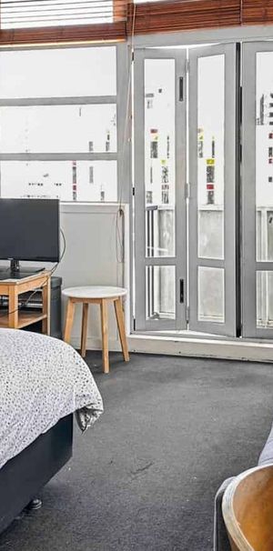 Top Level For Rent In a Great Part Of Town - Photo 1