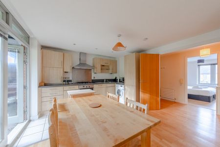 Hunt Close - Photo 3