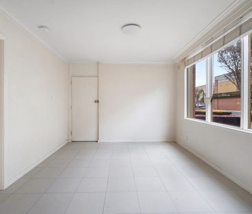 One Bedroom Apartment - Photo 4