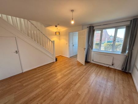 3 bedroom mews to rent - Photo 2