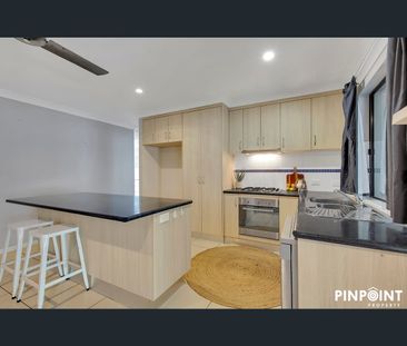 5 Grange Court, Eimeo, Qld 4740 - Photo 4