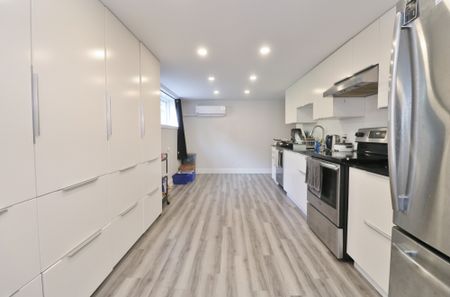 2465 Chasseur Ave #C - Photo 3