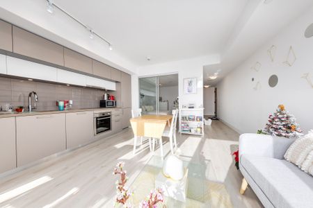 For Lease - 99 Foxbar Road Unit# 1811, Toronto, Ontario - Photo 3