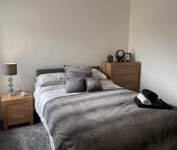 5 bedroom terraced house to rent - Photo 5