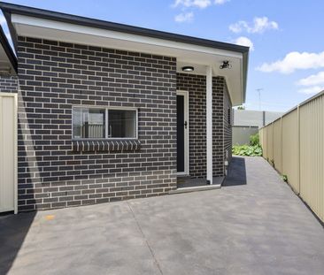 Modern Living - Photo 2