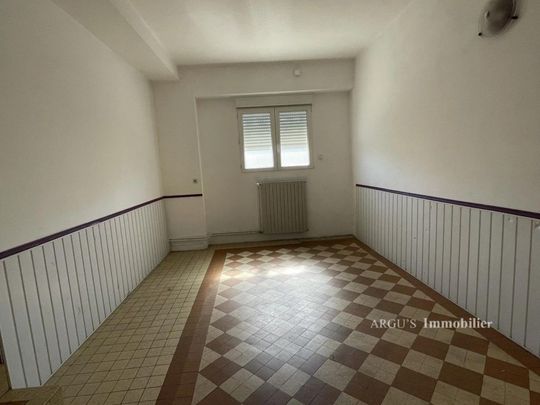 Location Maison 4 pièces 136m² - Photo 1