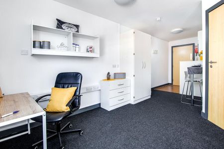 Studio to rent - Photo 5