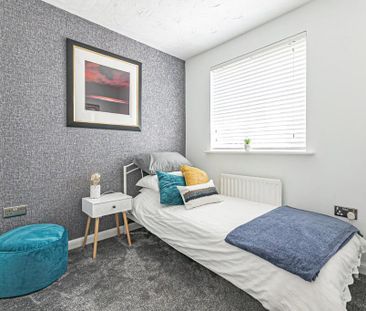 4 bedroom detached house to rent - Photo 6