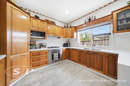 Family Home Situated in Greenacres Central Pocket - Photo 5
