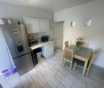 2 bedroom house to rent - Photo 1