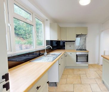 Semi-detached house to rent on - Photo 4