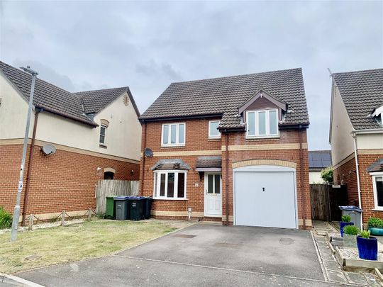 Bythebrook, Chippenham, SN14 - Photo 1