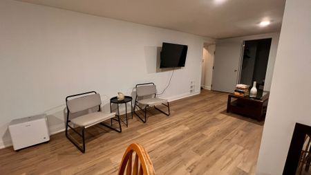 For Lease - 107 Cherrywood Drive, Newmarket, Ontario - Photo 4