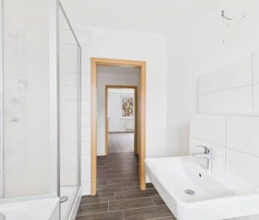 Schöne 2 Raum-Wohnung mit Dusche und Wanne - Photo 4