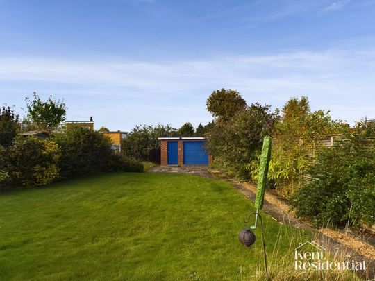 2 bed bungalow to rent in Offham Road, West Malling, ME19 - Photo 1