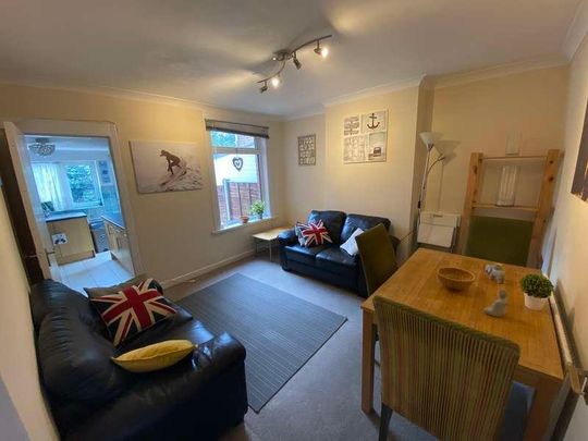 Northcote Road, SO17 - Photo 1