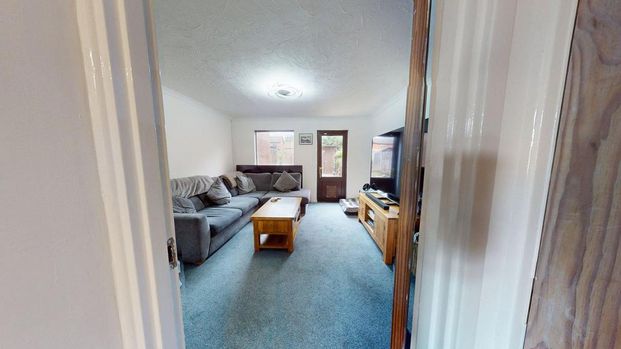 2 bedroom terraced house to rent - Photo 1