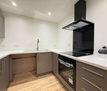2 bedroom maisonette to rent - Photo 1