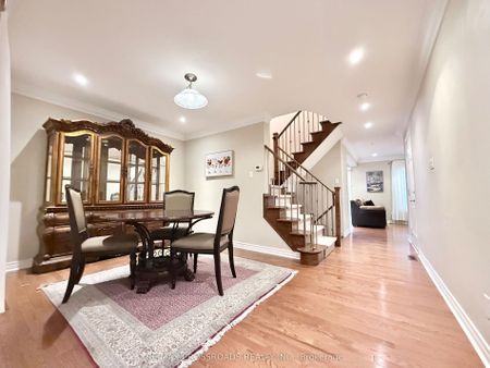 For Lease - 158 Gail Parks Crescent, Newmarket, Ontario - Photo 2