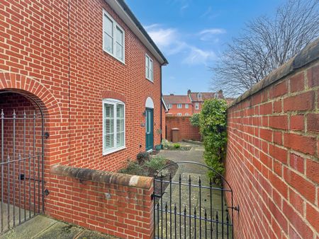 Brook Street, Woodbridge, IP12 - Photo 3