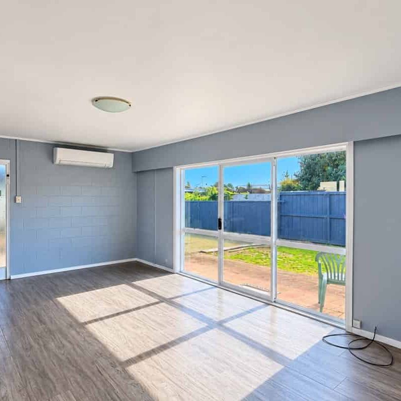 Mangere East, 2 bedrooms - Photo 1