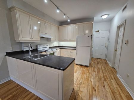 For Lease - 648A Yonge Street Unit# 302, Toronto, Ontario - Photo 5