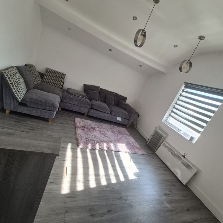 1 Bed Flat, Upwell St, S4 - Photo 1