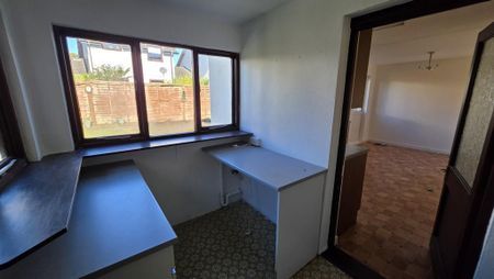 3 bedroom detached house to rent - Photo 3