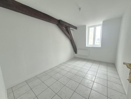 Location Appartement 3 pièces 99m² ST OMER 62500 - Photo 4