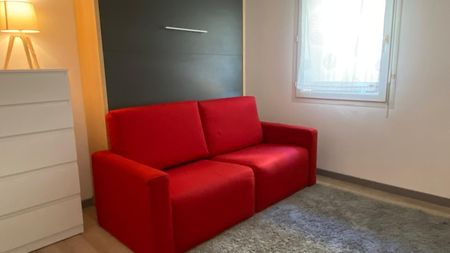 Location Appartement 3 pièces 58m² LES ANGLES 30133 - Photo 3