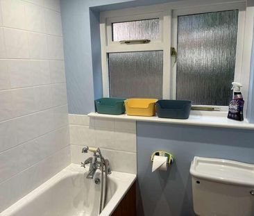 Springfield Road, Guildford, Surrey, GU1 - Photo 6