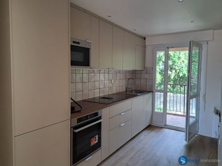Location Appartement 3 pièces 62m² TOULON 83200 - Photo 2