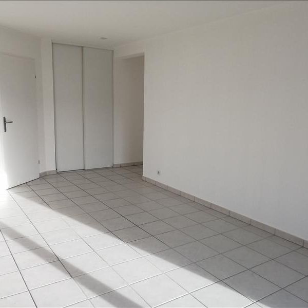 3 pièces - 60,18 m² - 3ème étage - Colocation non autorisée - Photo 1