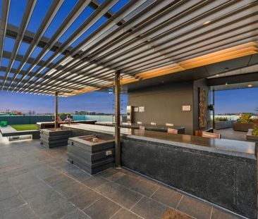 Fully Furnished Apartment in Mosaic Fortitude Valley! - Photo 2