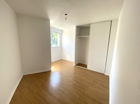 Location Appartement 3 pièces 63m² - Photo 2