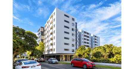Spacious 2-Bedroom Apartment in Homebush - Photo 5