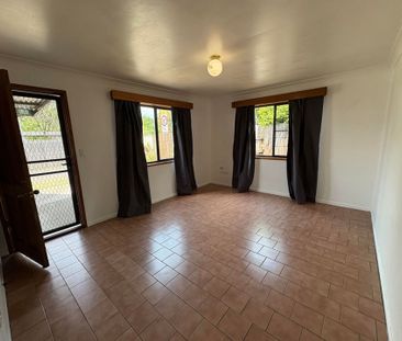 Inner City Living! - Photo 5