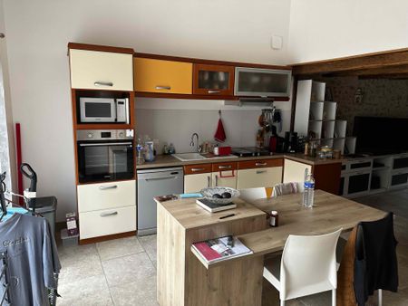 Location Maison 5 pièces 82m² CHATEAU LARCHER 86370 - Photo 3