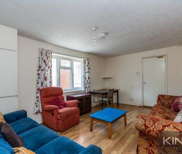 6 bedroom semi-detached house to rent - Photo 1