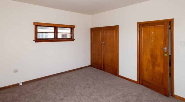 Sunny Three Bedroom Home in Burwood! - Photo 1