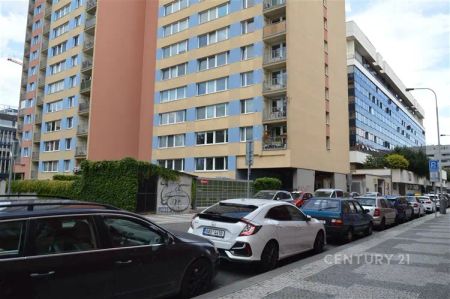 Luxusní funglovka po komplet rekonstrukci 1+kk v Holešovicích - Photo 3